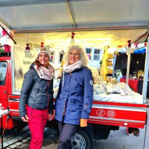 butietta-pontresina-doris-laura-schwab-weihnachtsmarkt-in-buelach-mit-piaggio-ape